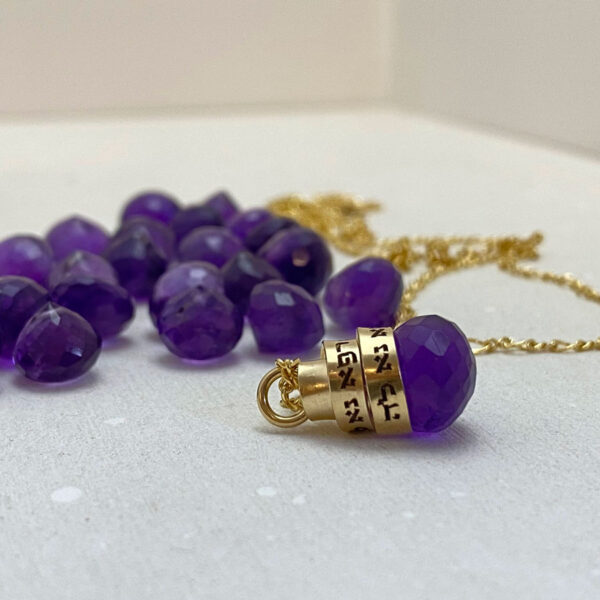 Israeli jewelry for healing