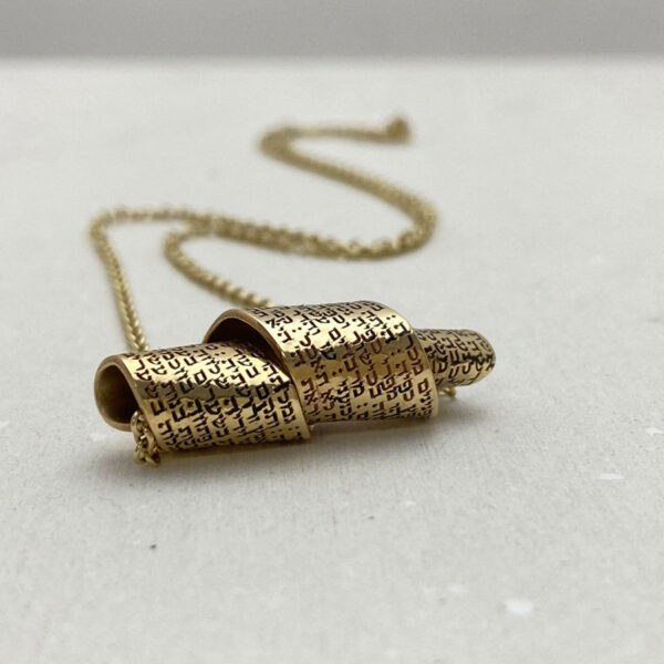 Hebrew Jewelry, Eshet Chayil solid gold necklace